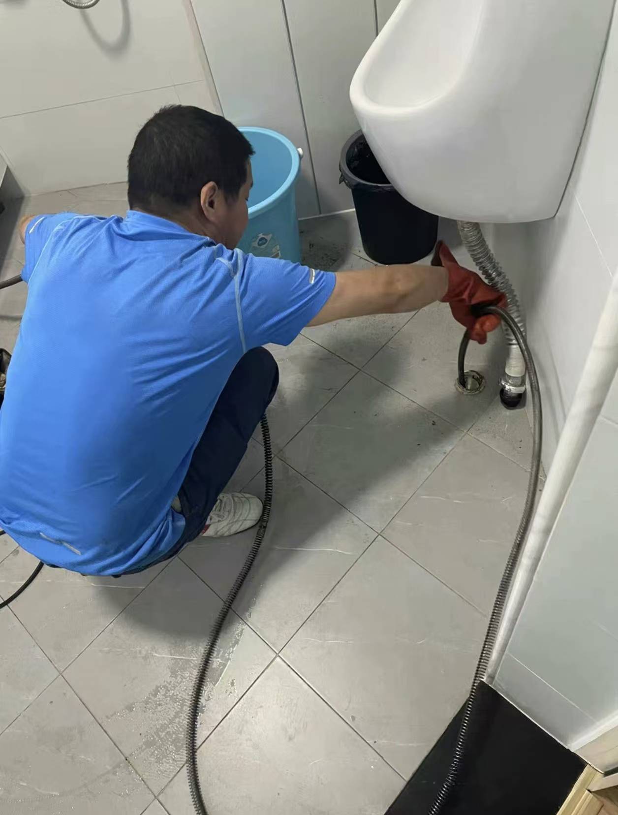 河?xùn)|區(qū)二號(hào)橋?qū)I(yè)管道疏通服務(wù) 高效解決下水道堵塞、馬桶疏通與化糞池清理難題